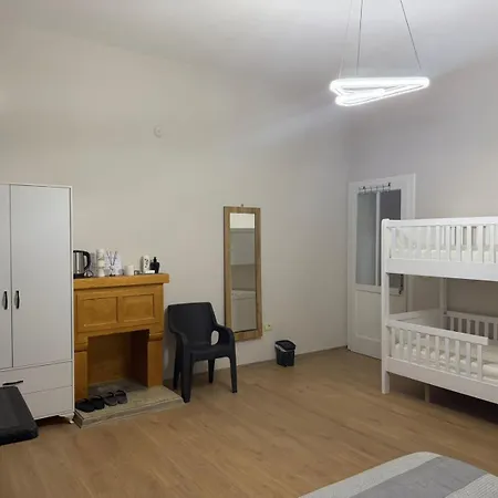 Daily Albania Apartmán *